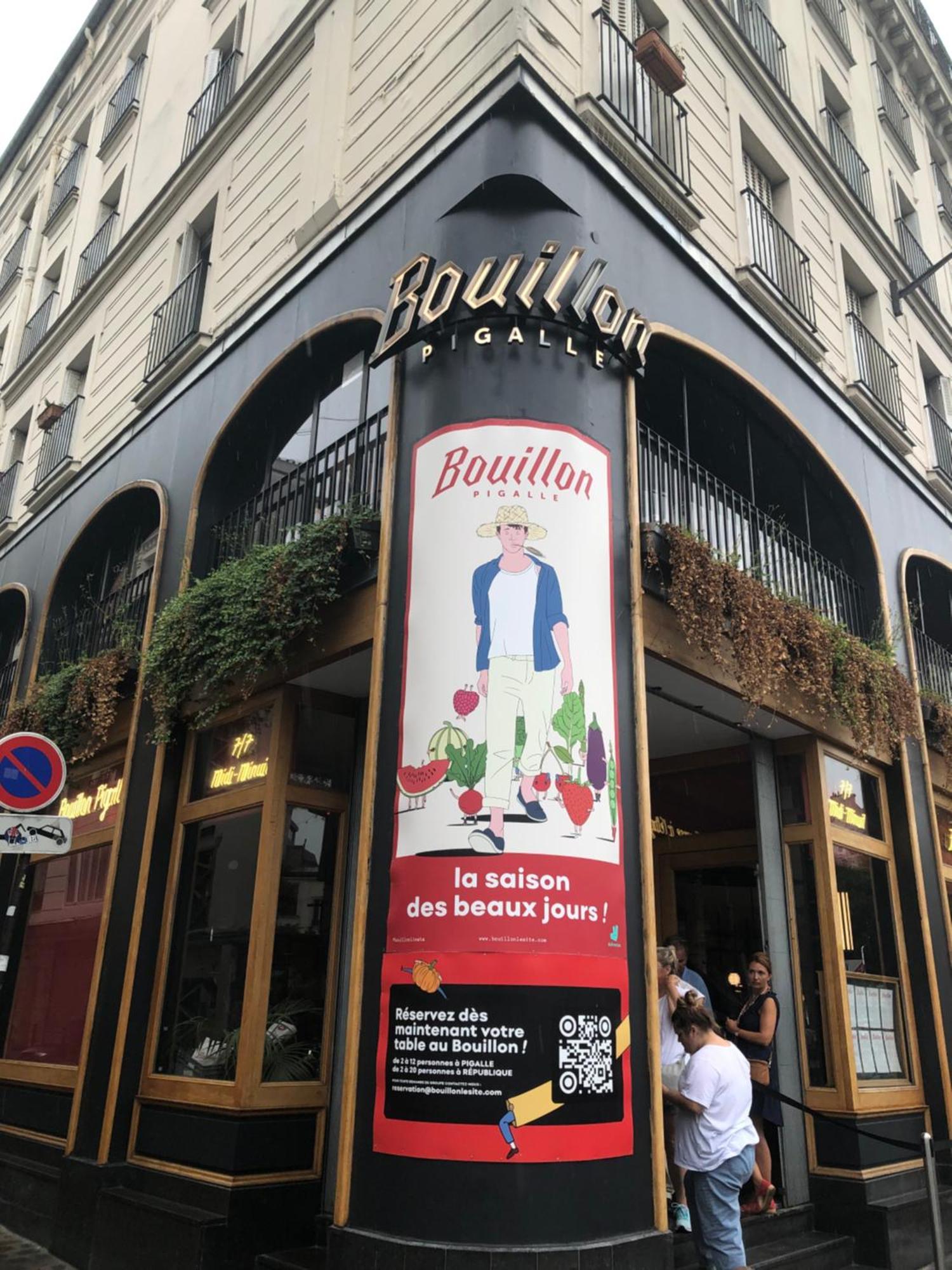 Studio Pigalle De 25 M2 - 2 Lits Simples Type Gigogne Pour 2 Personnes - Coeur Touristique De Paris - 2 Minutes De La Station Metro Pigalle ,Petit Train Vers La Butte Montmartre-Cabarets Moulin Rouge,Chez Michou-Restaurants Bouillon Pigalle,Berliner Luaran gambar